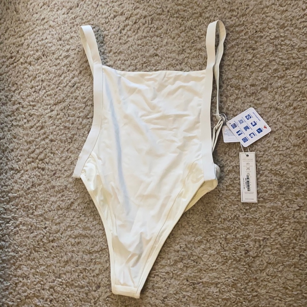 Fae Swim Lima Ivory M, NWT